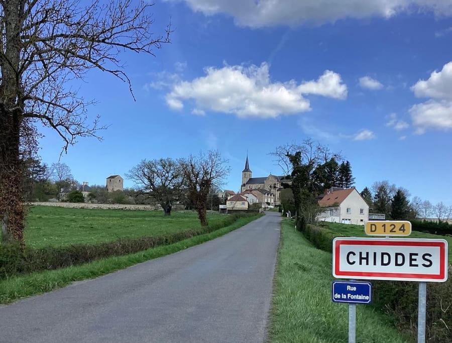 Le Gite De La Fontaine Chiddes Exteriér fotografie